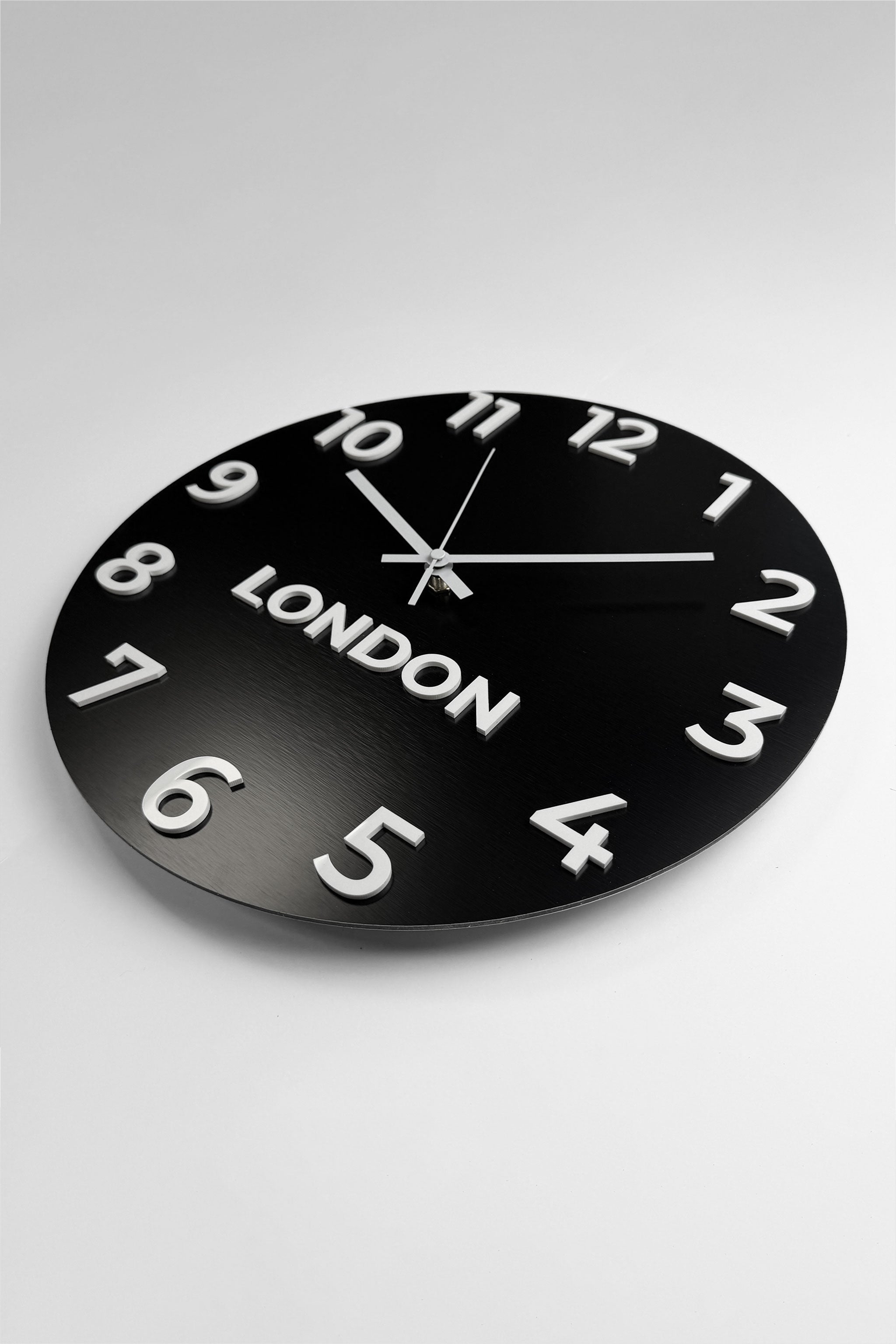 ALUMADESIGNCO personalized time zone wall clock with multiple world city names, elegant décor for hotels, lobbies, apartments, and modern offices