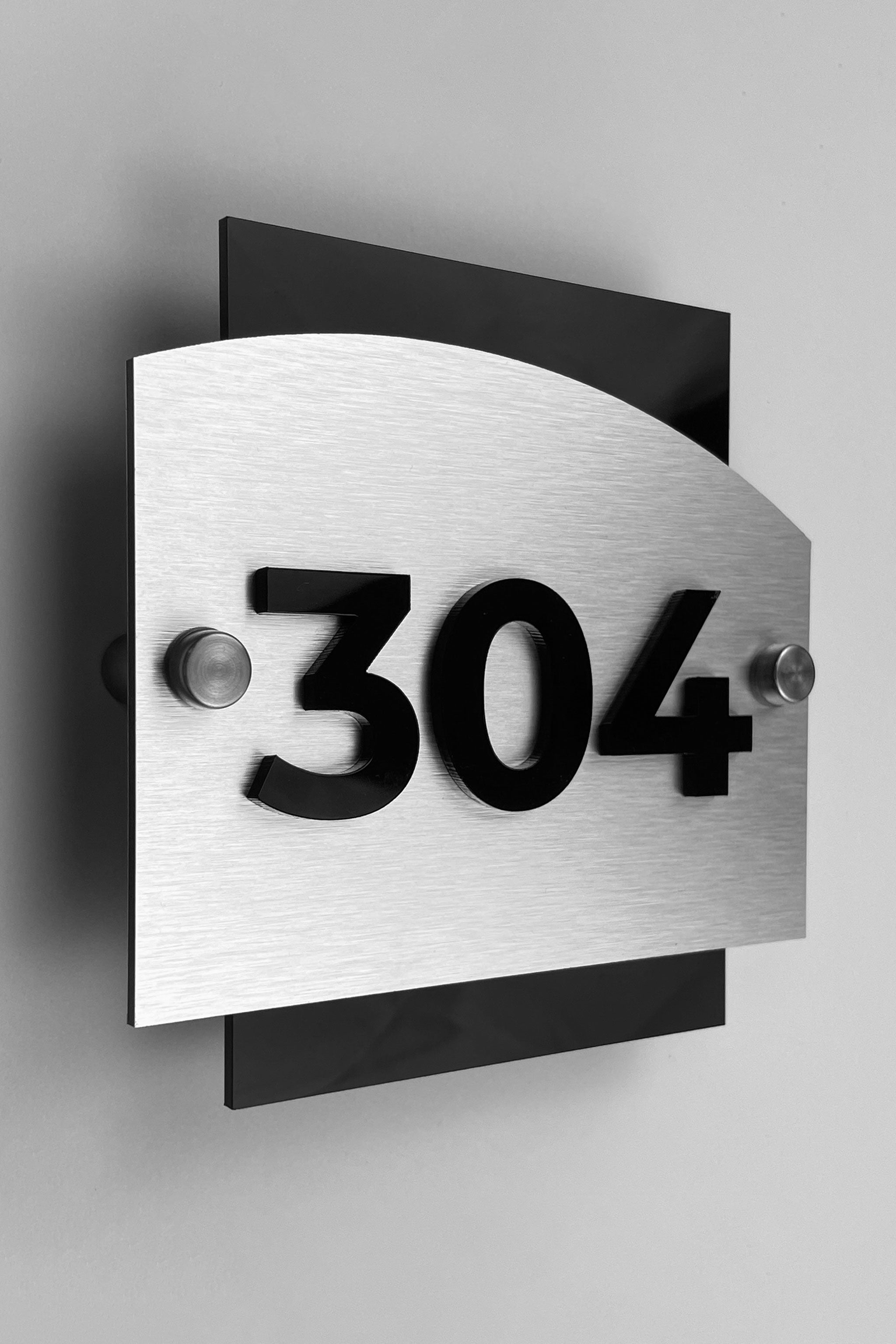 ALUMADESIGNCO Flow brushed silver room number plaque with 3D acrylic numbers, modern hotel door signage for boutique hotels, Airbnb properties, and apartments